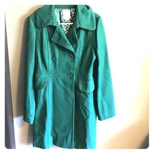 Great coat, beautiful lining and color